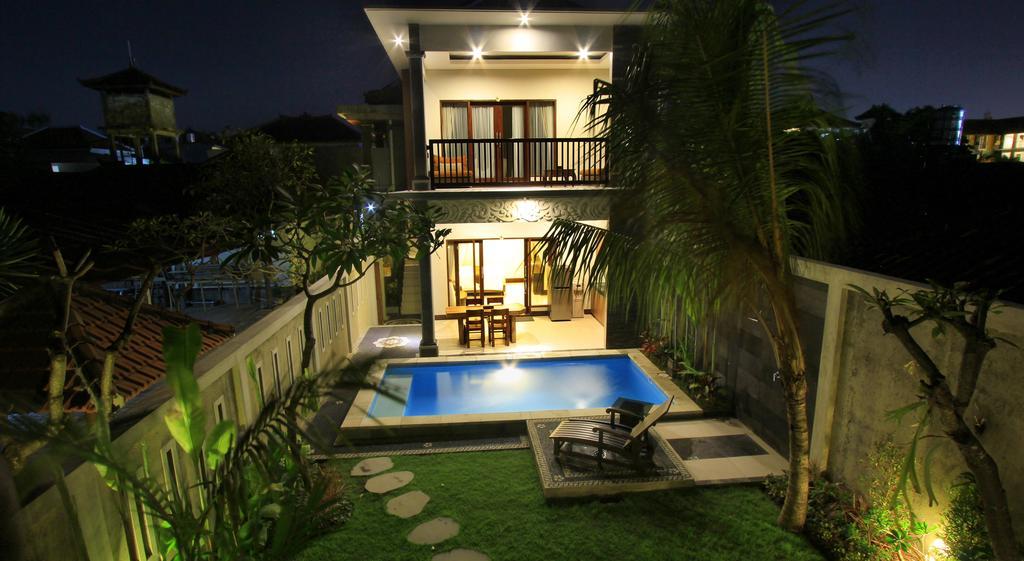 The Surya Kuta Villa Buitenkant foto