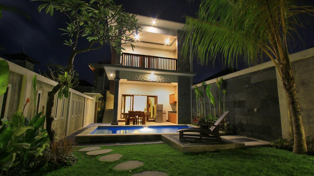 The Surya Kuta Villa Buitenkant foto