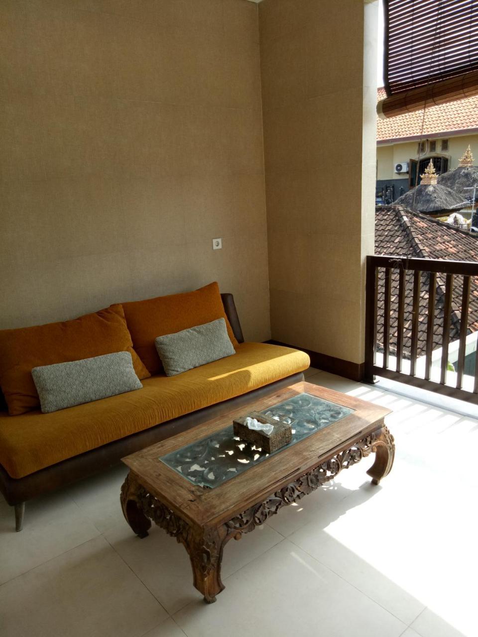The Surya Kuta Villa Buitenkant foto