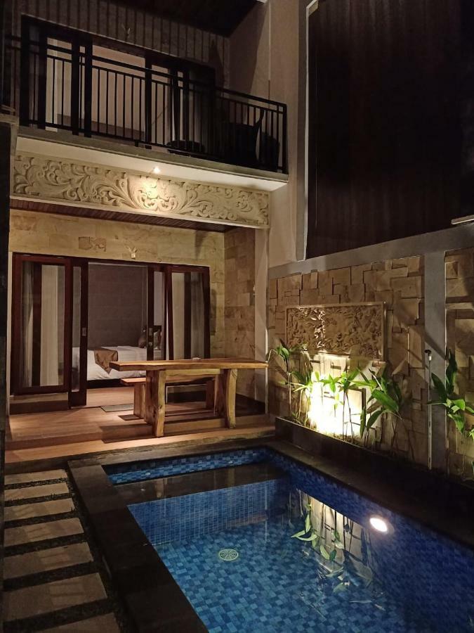 The Surya Kuta Villa Buitenkant foto